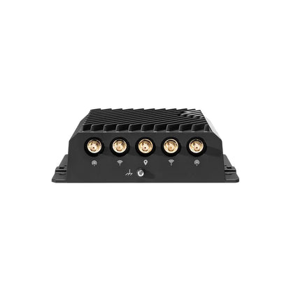 Front view of the Ericsson Cradlepoint R920 – Ruggedized LTE and security appliance designed for vehicle and IoT deployments.